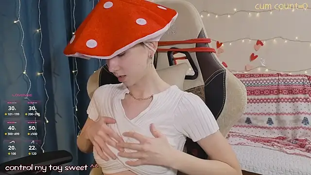 Snapshot of Aurora_First chatting on 02.08.26 Aurora First online show from 02.08.26