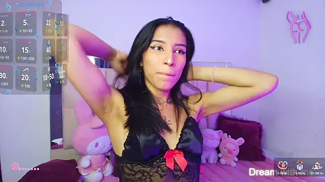 Snapshot of Silver_Rosex chatting on 10.28.25 Silver Rosex online show from 10.28.25