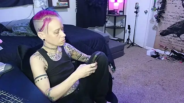 trashbrat online show from 01.08.26