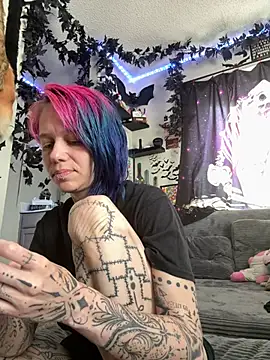 trashbrat online show from 05.05.26