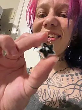 trashbrat online show from 05.18.26
