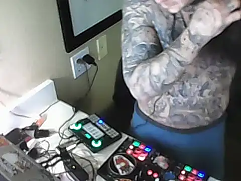 justthetip4209 online show from 03.13.25