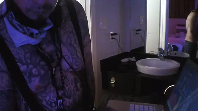 justthetip4209 online show from 05.08.26