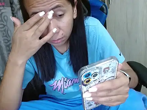 Danielagomez33 online show from 06.02.26