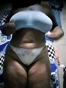 Snapshot of Kloebicth_ chatting on 04.14.26 Kloebicth online show from 04.14.26