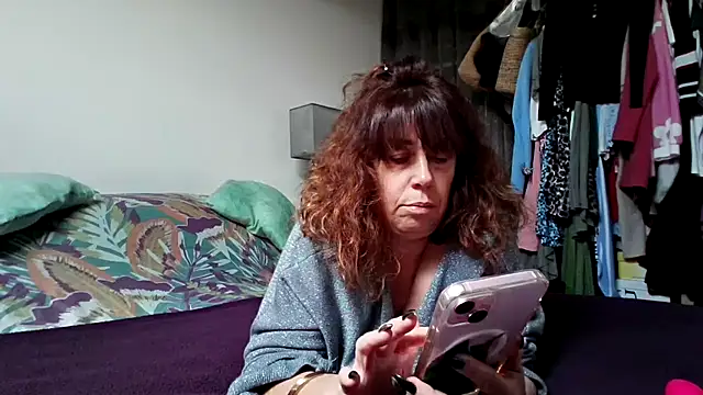 Snapshot of sweetinside_ chatting on 12.16.25 sweetinside online show from 12.16.25