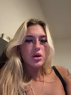 PrettyPrincess69x online show from 03.11.25