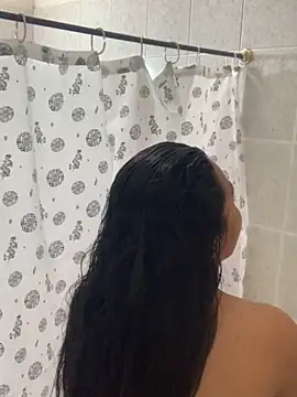 Snapshot of giselao chatting on 02.21.25 giselao online show from 02.21.25