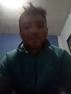 Snapshot of alezis4ee chatting on 01.19.25 alezis4ee online show from 01.19.25