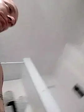 Snapshot of jayjay198080 chatting on 03.20.25 jayjay198080 online show from 03.20.25