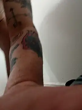 Snapshot of jayjay198080 chatting on 11.03.25 jayjay198080 online show from 11.03.25