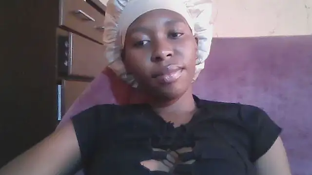 Snapshot of Hotdaily04 chatting on 09.16.25 Hotdaily04 online show from 09.16.25