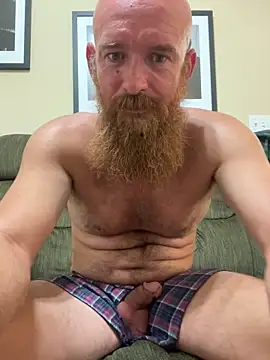 Snapshot of 32XRedBeard chatting on 05.09.26 32XRedBeard online show from 05.09.26