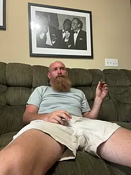 Snapshot of 32XRedBeard chatting on 05.27.26 32XRedBeard online show from 05.27.26