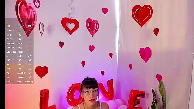 Snapshot of GABBYMORGAN chatting on 02.14.25 GABBYMORGAN online show from 02.14.25