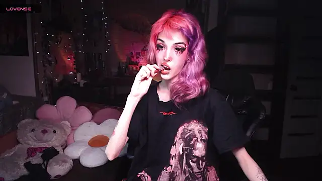 Ink  pleasure online show from 07.05.26