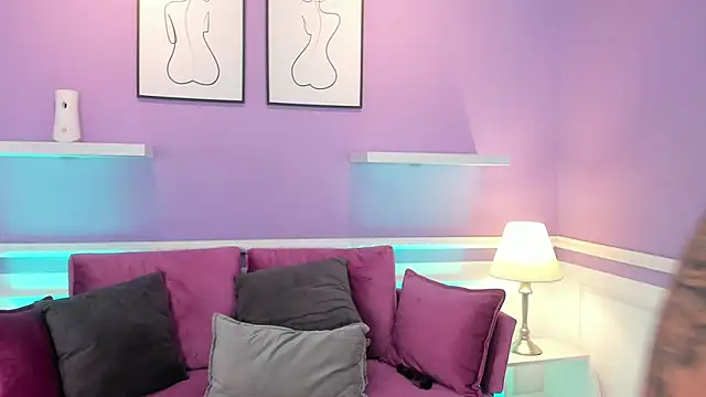 Snapshot of Emma_Walkerr_ chatting on 02.03.25 Emma Walkerr online show from 02.03.25