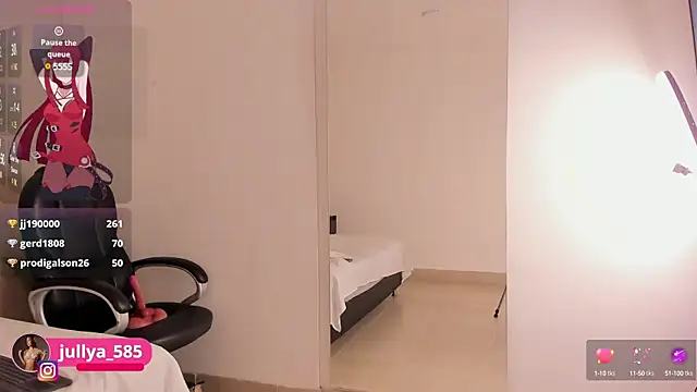 Snapshot of Jullya_x chatting on 03.20.25 Jullya x online show from 03.20.25