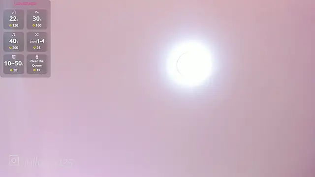 Snapshot of Jullya_x chatting on 09.10.25 Jullya x online show from 09.10.25