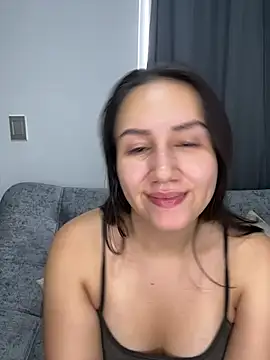 Snapshot of Jullya_x chatting on 04.06.26 Jullya x online show from 04.06.26
