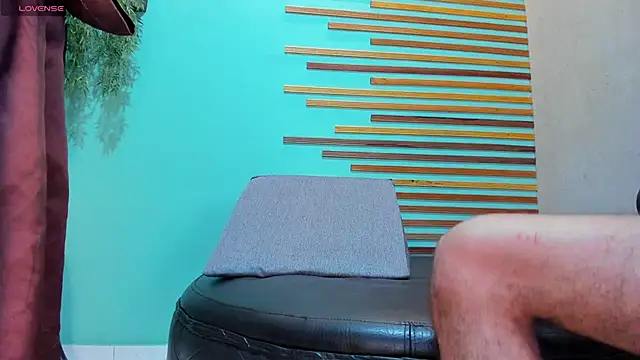 cristal antoni online show from 02.22.25