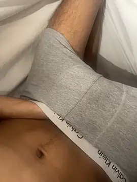 Snapshot of mdnn77 chatting on 03.04.25 mdnn77 online show from 03.04.25