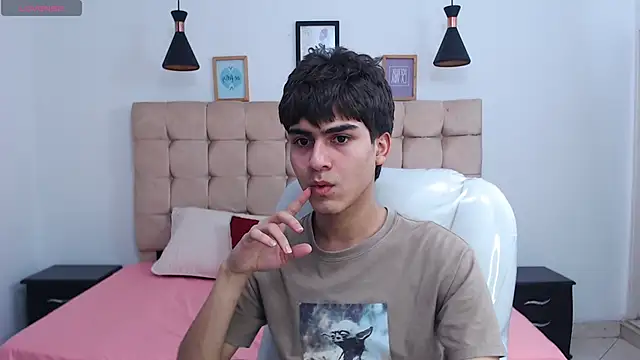 Tommy18   online show from 01.25.25