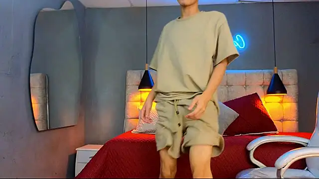 Tommy18   online show from 02.26.25