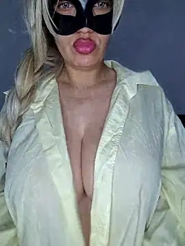 Snapshot of nonalona199999 chatting on 03.25.26 nonalona199999 online show from 03.25.26