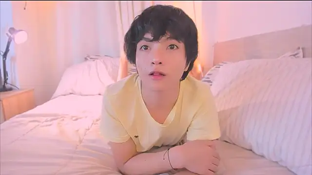 AllanYong18 online show from 11.21.25