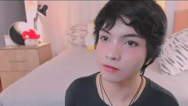 AllanYong18 online show from 03.10.26