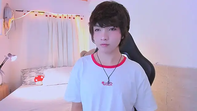 AllanYong18 online show from 07.09.26