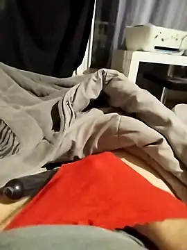 Snapshot of ludov17 chatting on 02.04.25 ludov17 online show from 02.04.25