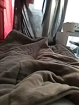 Snapshot of ludov17 chatting on 02.04.25 ludov17 online show from 02.04.25