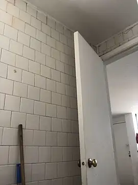 Snapshot of NubeZea chatting on 01.26.25 NubeZea online show from 01.26.25