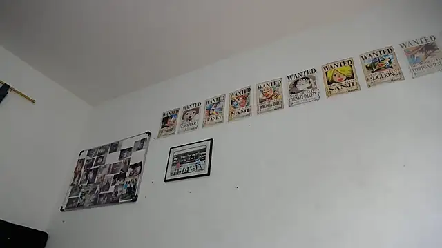 Snapshot of strong__anthony chatting on 09.25.25 strong anthony online show from 09.25.25