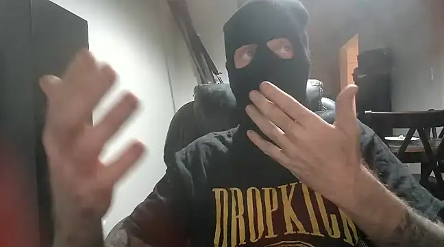 Snapshot of filthymind619 chatting on 01.14.25 filthymind619 online show from 01.14.25