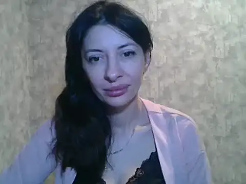 LissaBlossom online show from 02.20.25