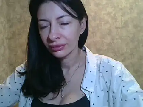 LissaBlossom online show from 03.18.25