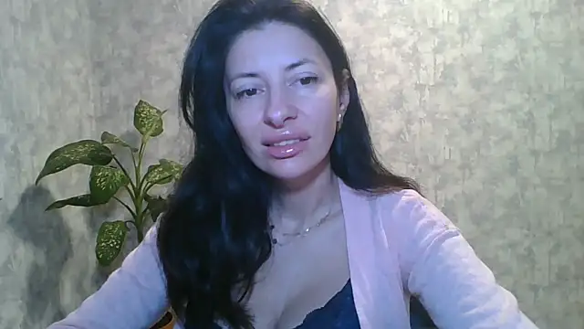 LissaBlossom online show from 09.17.25