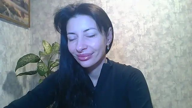 LissaBlossom online show from 10.18.25