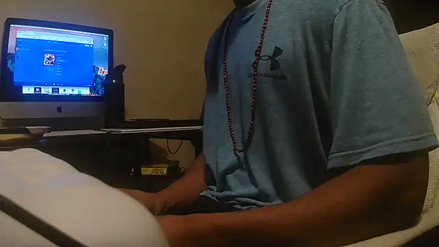 Snapshot of MrDaddyBbSnake chatting on 03.19.26 MrDaddyBbSnake online show from 03.19.26