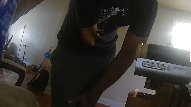 Snapshot of MrDaddyBbSnake chatting on 05.28.26 MrDaddyBbSnake online show from 05.28.26