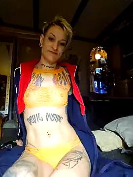 Snapshot of MissParadise40 chatting on 01.20.25 MissParadise40 online show from 01.20.25