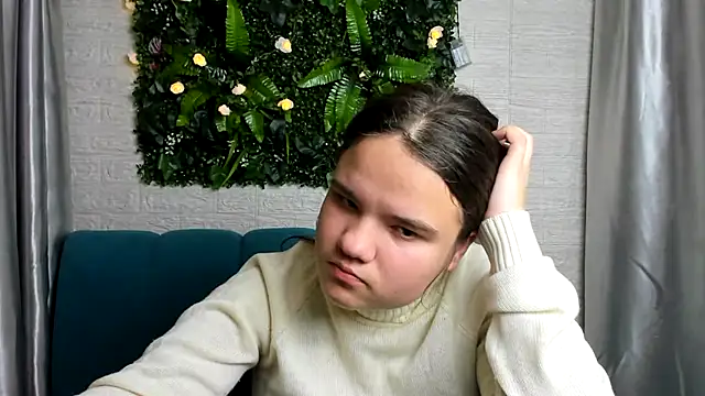 Snapshot of AdeleCruz chatting on 01.07.25 AdeleCruz online show from 01.07.25