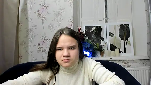 Snapshot of AdeleCruz chatting on 01.09.25 AdeleCruz online show from 01.09.25