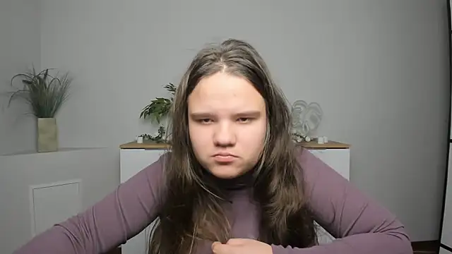 Snapshot of AdeleCruz chatting on 01.19.25 AdeleCruz online show from 01.19.25