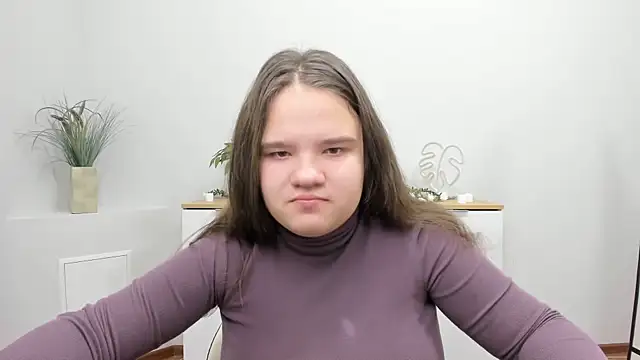 Snapshot of AdeleCruz chatting on 01.20.25 AdeleCruz online show from 01.20.25