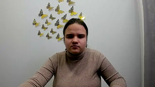 Snapshot of AdeleCruz chatting on 02.01.25 AdeleCruz online show from 02.01.25