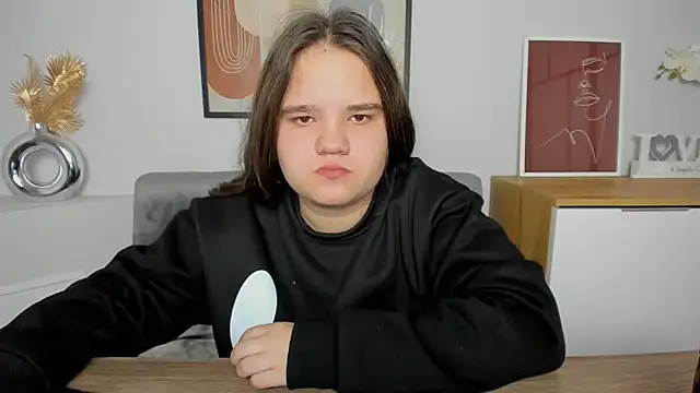 Snapshot of AdeleCruz chatting on 03.03.25 AdeleCruz online show from 03.03.25